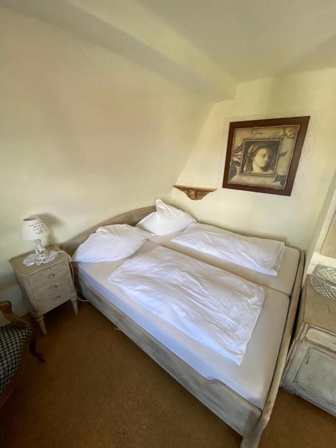Cafe Einzigartig Apartment Rothenburg ob der Tauber Bagian luar foto