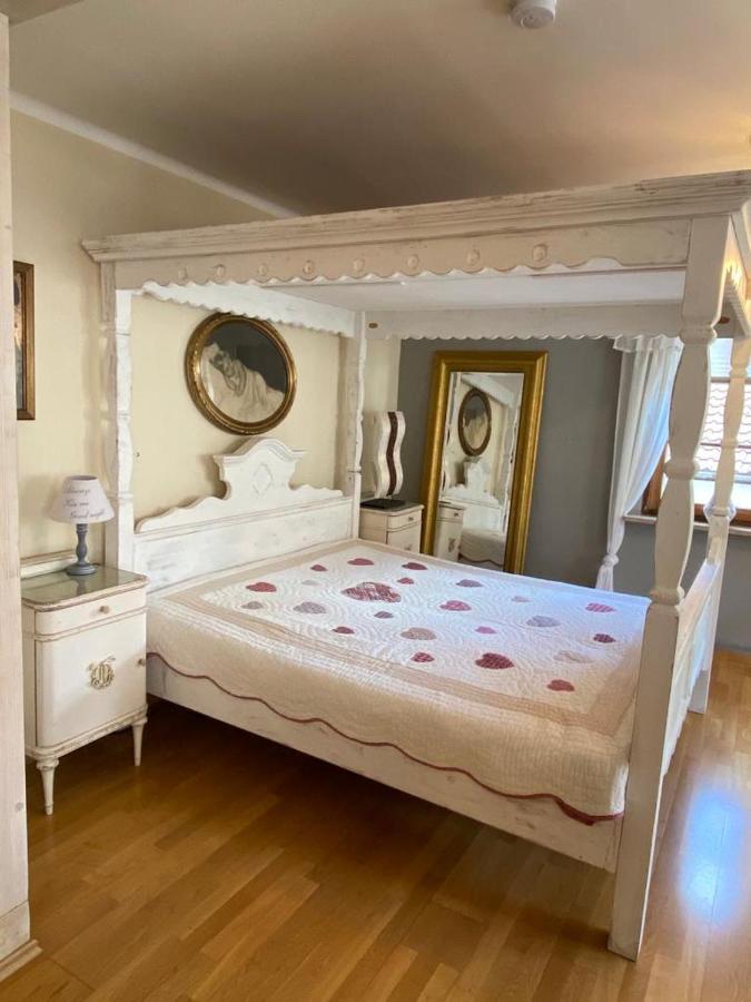 Cafe Einzigartig Apartment Rothenburg ob der Tauber Bagian luar foto